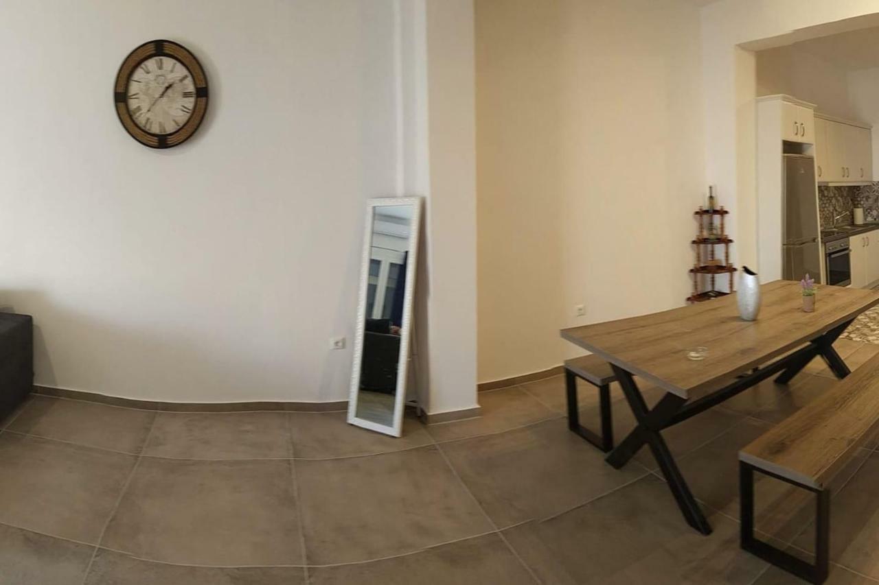 Papillon Villa Pera Gyalos Eksteriør billede